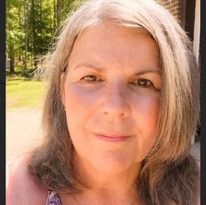 Meet your Posher, Beverly